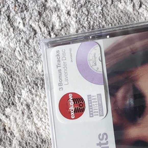 Taylor Swift Midnights CD Target Exclusive Lavender Disc Sealed Bonus Tracks - Picture 2 of 6